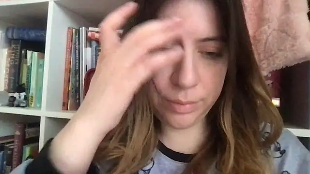 Snapshot of HYPHYtype chatting on January 24, 9:37 pm HYPHYtype online show from January 24, 9:37 pm