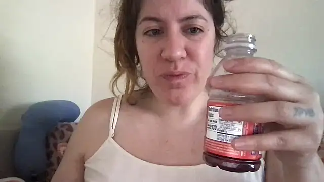 Snapshot of HYPHYtype chatting on October 6, 7:00 pm HYPHYtype online show from October 6, 7:00 pm