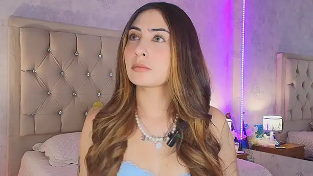 nini love01 online show from February 3, 4:10 am