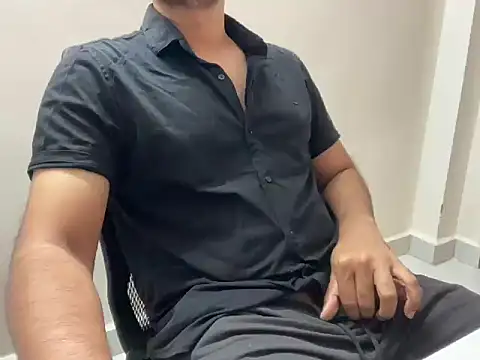 Snapshot of Arjun78877 chatting on October 4, 7:01 pm Arjun78877 online show from October 4, 7:01 pm