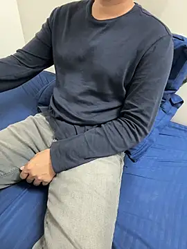 Snapshot of Arjun78877 chatting on December 18, 7:31 pm Arjun78877 online show from December 18, 7:31 pm