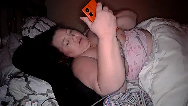 atlwebbie75 online show from February 14, 9:17 am