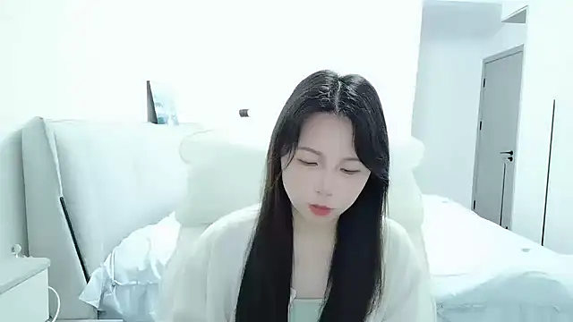 Sunset glow online show from March 19, 2:10 pm