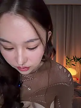 Snapshot of sphynx-_- chatting on November 25, 2:17 pm sphynx- - online show from November 25, 2:17 pm