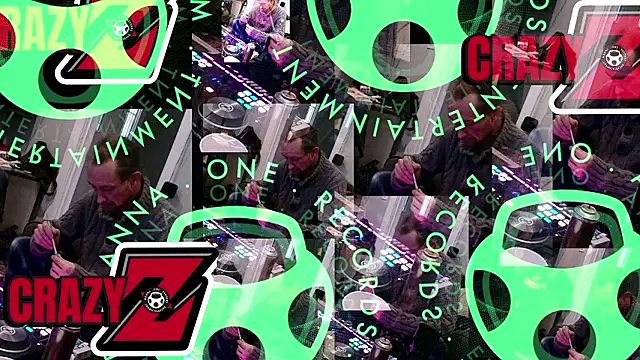 Snapshot of crazyzac chatting on January 13, 6:08 am crazyzac online show from January 13, 6:08 am