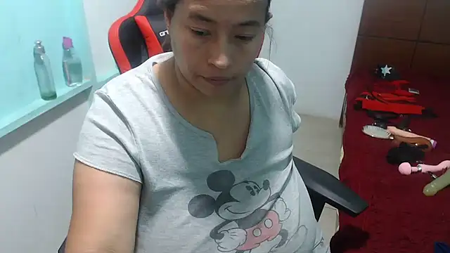 NatalySexxxMilk online show from October 26, 7:14 am