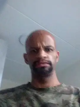 Snapshot of TONYSHUGE chatting on December 18, 2:01 pm TONYSHUGE online show from December 18, 2:01 pm