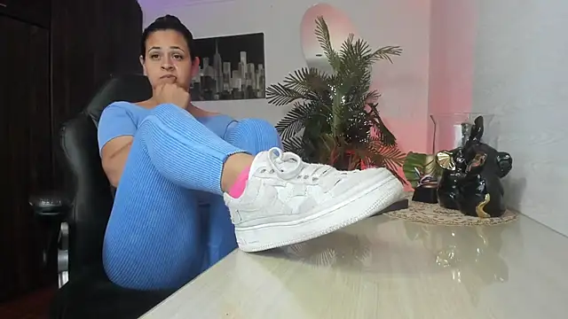 Amaia Bushida online show from April 15, 2:07 am