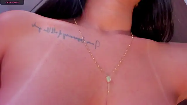 VictoriaLeia online show from December 21, 4:41 am