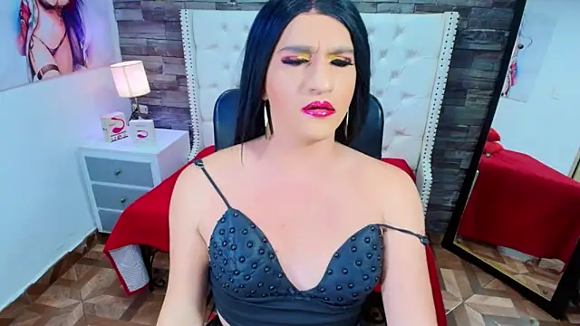 TRINY TS online show from March 26, 9:09 pm