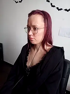 Snapshot of Aelita_bb chatting on February 22, 11:57 am Aelita bb online show from February 22, 11:57 am