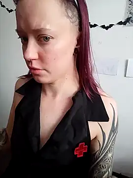 Snapshot of Aelita_bb chatting on February 25, 8:14 am Aelita bb online show from February 25, 8:14 am