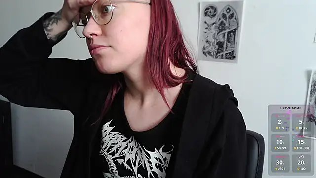 Snapshot of Aelita_bb chatting on March 18, 10:57 am Aelita bb online show from March 18, 10:57 am