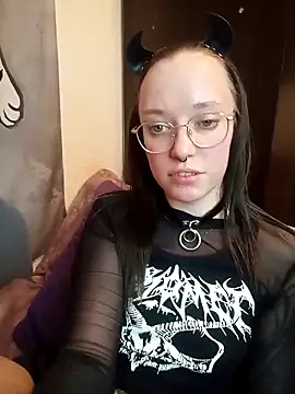 Snapshot of Aelita_bb chatting on October 31, 8:54 pm Aelita bb online show from October 31, 8:54 pm