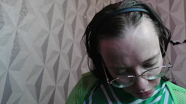 Snapshot of Aelita_bb chatting on November 4, 1:21 pm Aelita bb online show from November 4, 1:21 pm