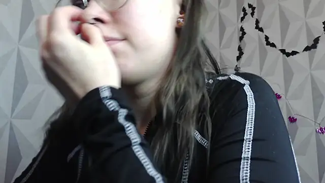 Snapshot of Aelita_bb chatting on November 13, 12:59 pm Aelita bb online show from November 13, 12:59 pm