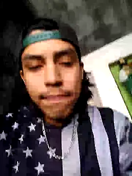 Snapshot of AlexAlejandro13 chatting on November 7, 3:56 pm AlexAlejandro13 online show from November 7, 3:56 pm