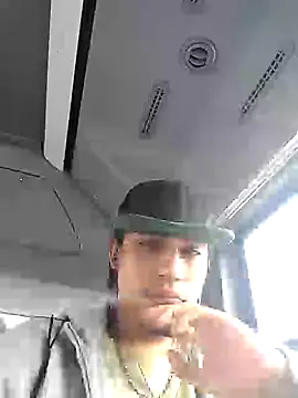 Snapshot of AlexAlejandro13 chatting on November 9, 9:57 pm AlexAlejandro13 online show from November 9, 9:57 pm