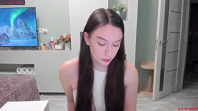 JuliaDiksonX online show from January 28, 9:41 am