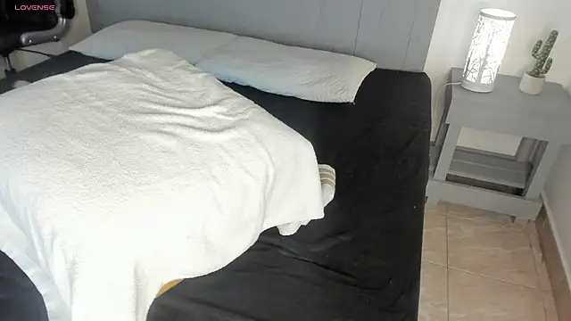 Candy millers online show from April 11, 7:40 pm