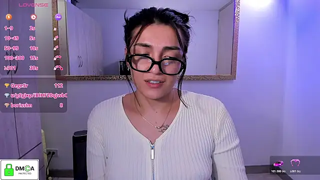 Snapshot of EricaVanderhill chatting on May 15, 10:50 pm EricaVanderhill online show from May 15, 10:50 pm