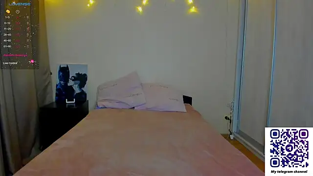 Snapshot of Bella_Foryou chatting on March 5, 2:01 pm Bella Foryou online show from March 5, 2:01 pm