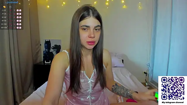 Snapshot of Bella_Foryou chatting on March 10, 2:06 am Bella Foryou online show from March 10, 2:06 am