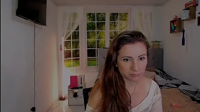 Snapshot of vanessabrown_ chatting on May 4, 2:13 pm vanessabrown online show from May 4, 2:13 pm