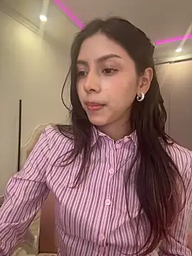 Sensualtease online show from April 17, 10:24 pm