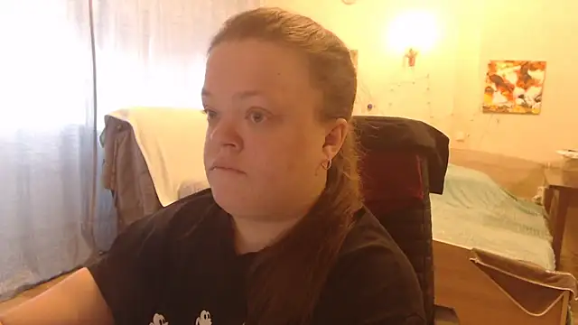 Janiffer MiMi online show from December 16, 9:03 am