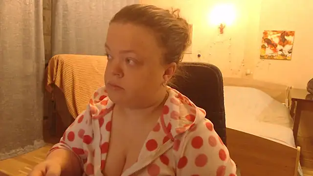 Janiffer MiMi online show from January 18, 6:53 pm