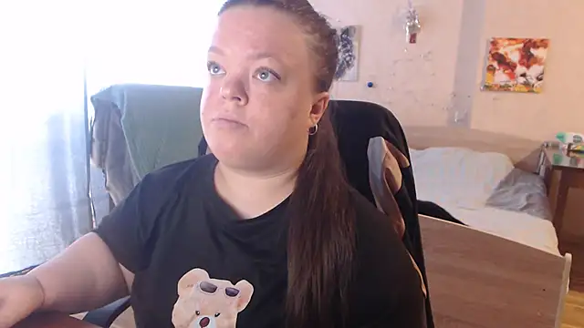 Janiffer MiMi online show from March 13, 1:18 pm