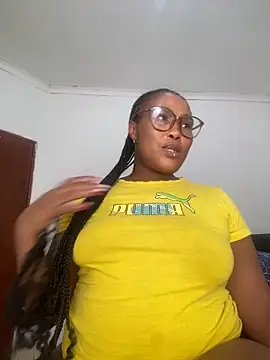 Snapshot of BADFATASS85 chatting on February 28, 8:09 am BADFATASS85 online show from February 28, 8:09 am