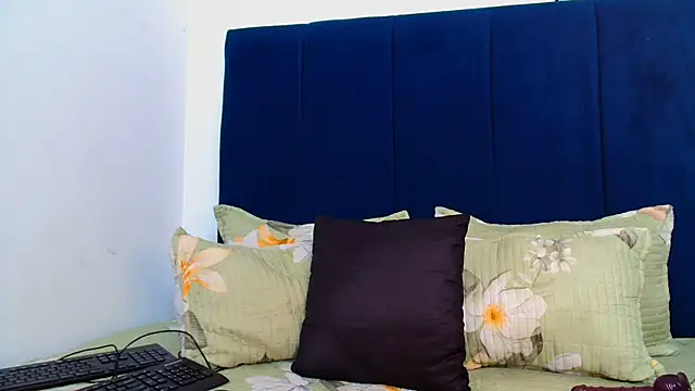 Snapshot of AvaOcean chatting on February 7, 11:45 pm AvaOcean online show from February 7, 11:45 pm