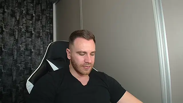 Thori92 online show from March 27, 6:29 pm