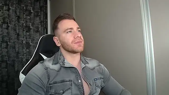 Thori92 online show from March 29, 12:16 pm