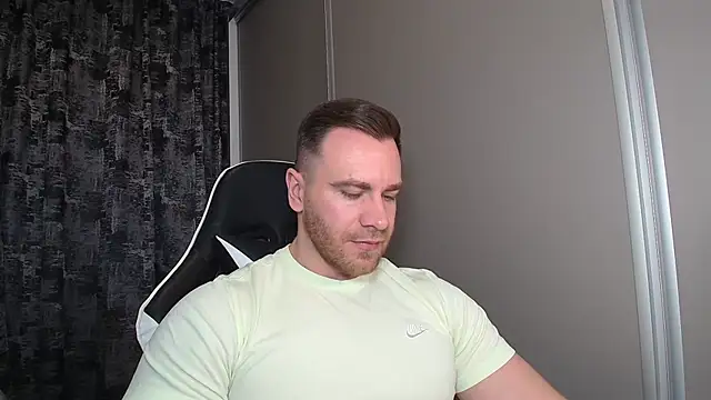 Thori92 online show from March 30, 4:08 pm