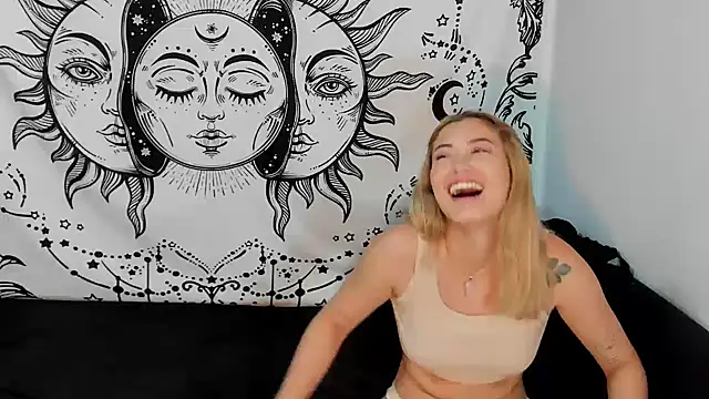 Snapshot of Abby_Scott01 chatting on March 23, 5:00 am Abby Scott01 online show from March 23, 5:00 am