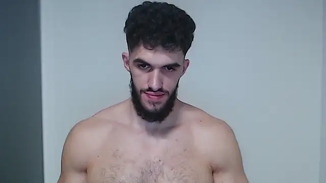 Snapshot of hiddenf chatting on January 26, 11:18 pm hiddenf online show from January 26, 11:18 pm