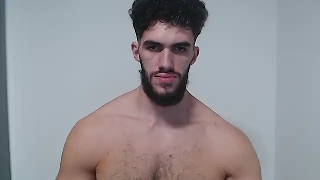 Snapshot of hiddenf chatting on November 6, 9:15 pm hiddenf online show from November 6, 9:15 pm