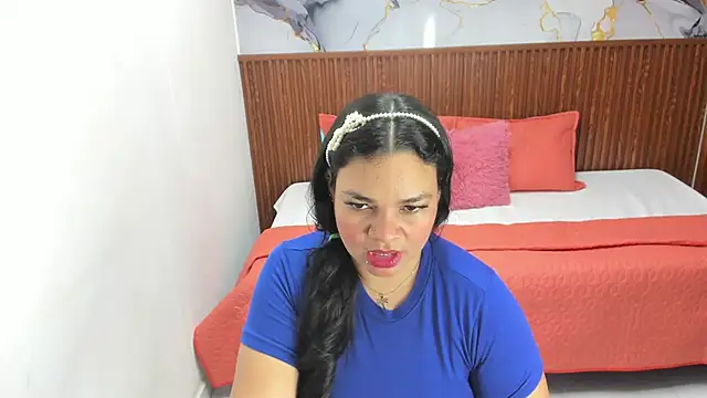 Snapshot of Cloe_35 chatting on November 8, 8:07 pm Cloe 35 online show from November 8, 8:07 pm