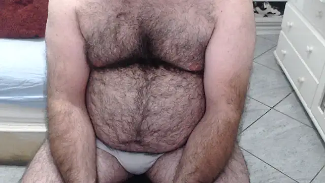 Snapshot of MysterBearMG chatting on July 14, 2:05 am MysterBearMG online show from July 14, 2:05 am