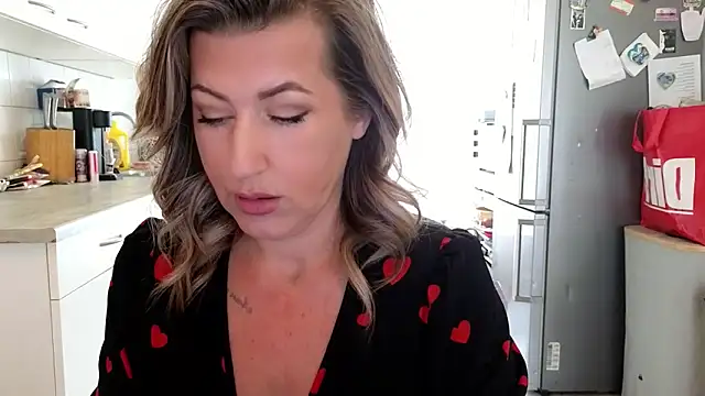 TessToy online show from April 9, 7:36 am