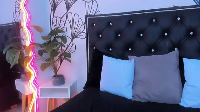 Sweet Ariadna  online show from March 18, 12:08 pm