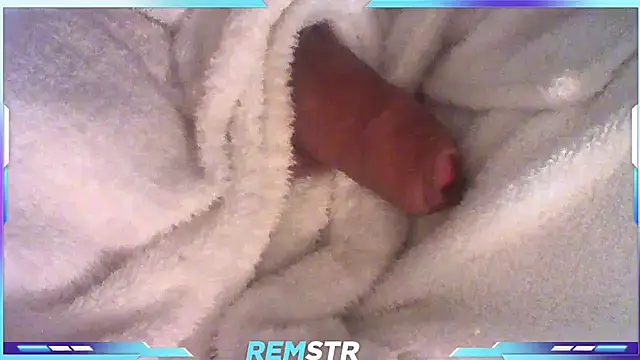 Snapshot of Remstr chatting on September 18, 8:11 pm Remstr online show from September 18, 8:11 pm