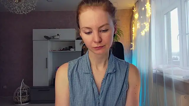 Cuddle Cat online show from February 12, 5:58 am