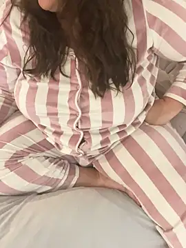 sweeti Em online show from January 31, 7:11 pm