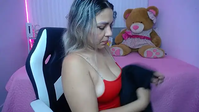 cum bigass online show from February 8, 12:08 pm