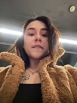 sammbunny online show from January 5, 7:39 pm