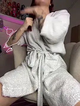 Snapshot of devlin_nurmi chatting on October 16, 8:21 pm devlin nurmi online show from October 16, 8:21 pm